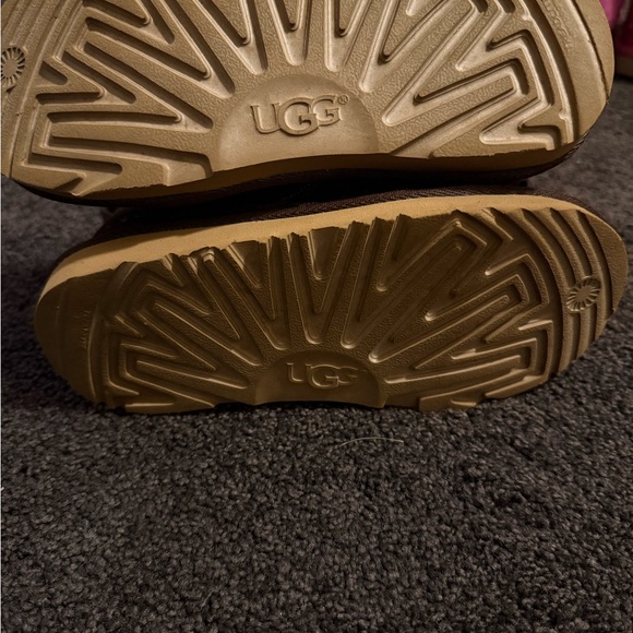 UGG Chocolate Suede Boots - Picture 5 of 6